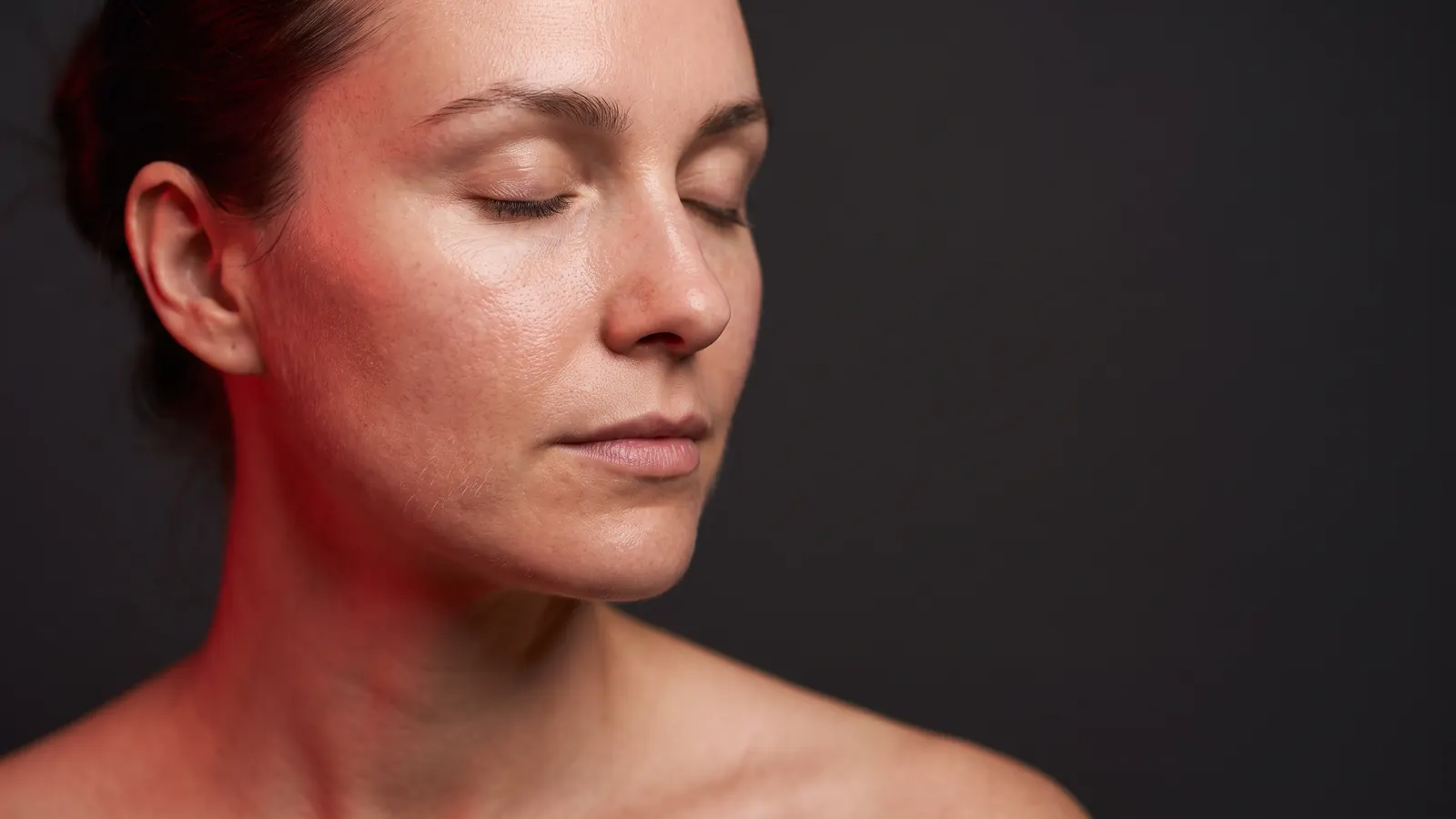 Červené světlo a pokožka: kolagen, vrásky a anti‑aging